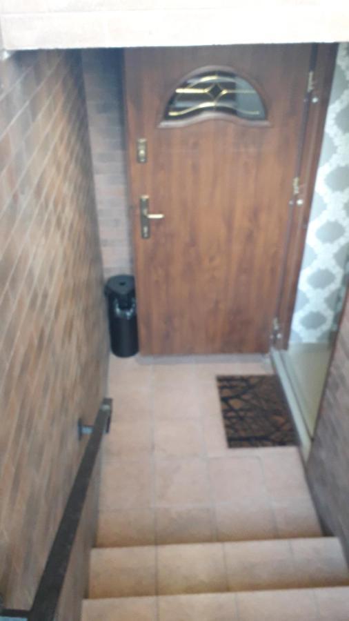 Apartament Villa Magnolia ออชเวียนชิม ภายนอก รูปภาพ